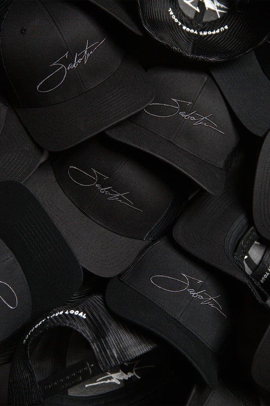 SIGNATURE 6-PANEL TRUCKER