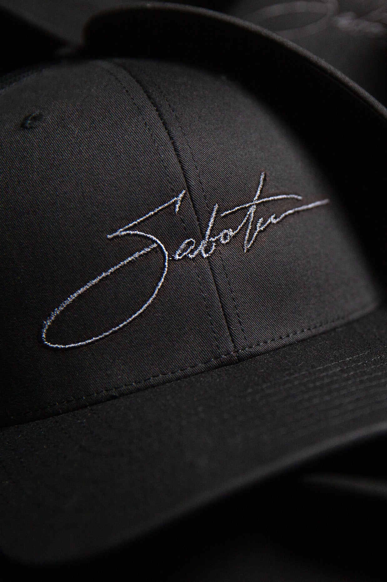 SIGNATURE 6-PANEL TRUCKER